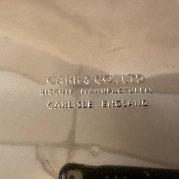 Rare biscuit tin,1953 coronation of HM queen Elizabth II - Picture 3 of 7